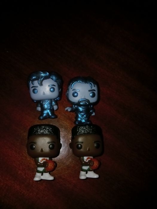 Продаю фигурки очень странные дела