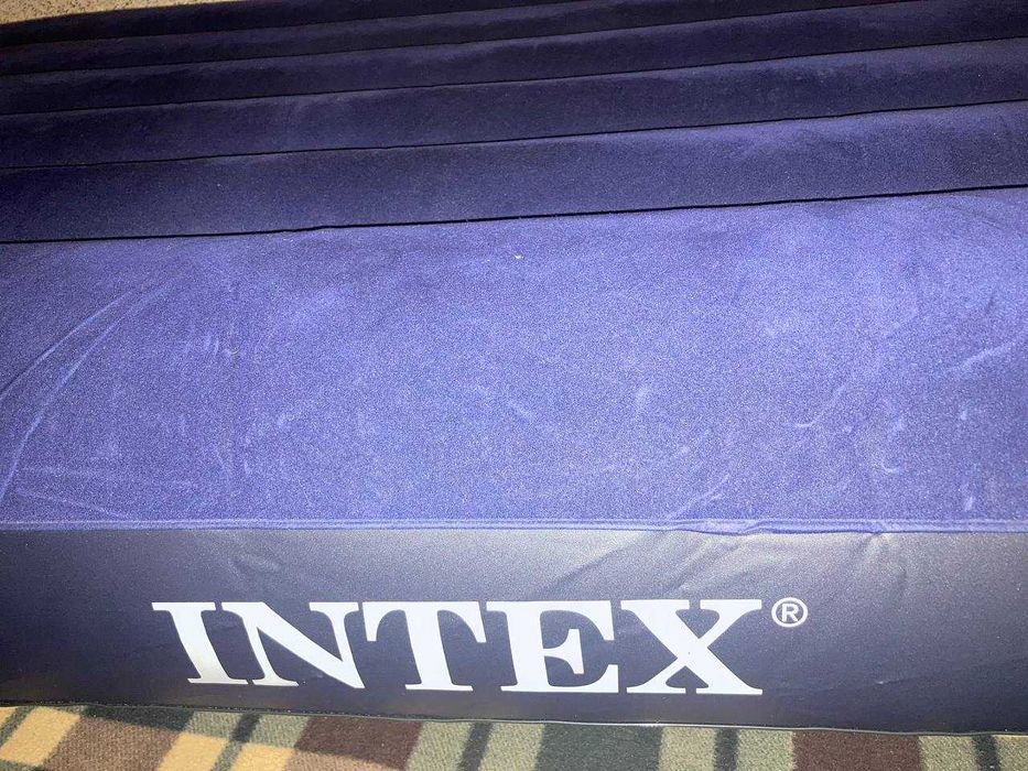 Надувний матрац Intex (під ремонт)