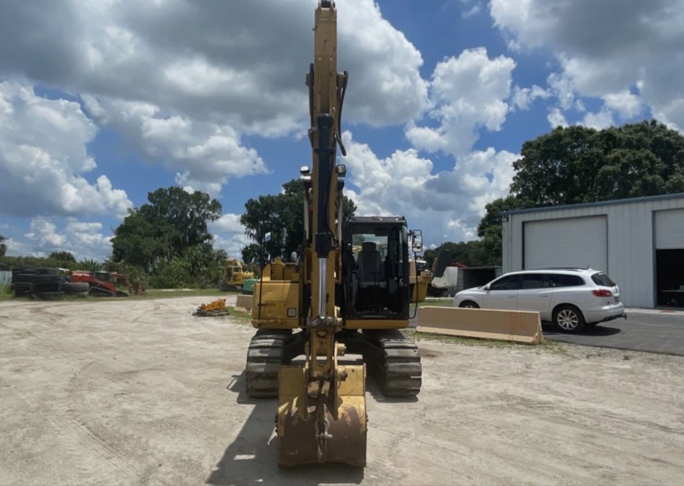 Retroescavadora usada