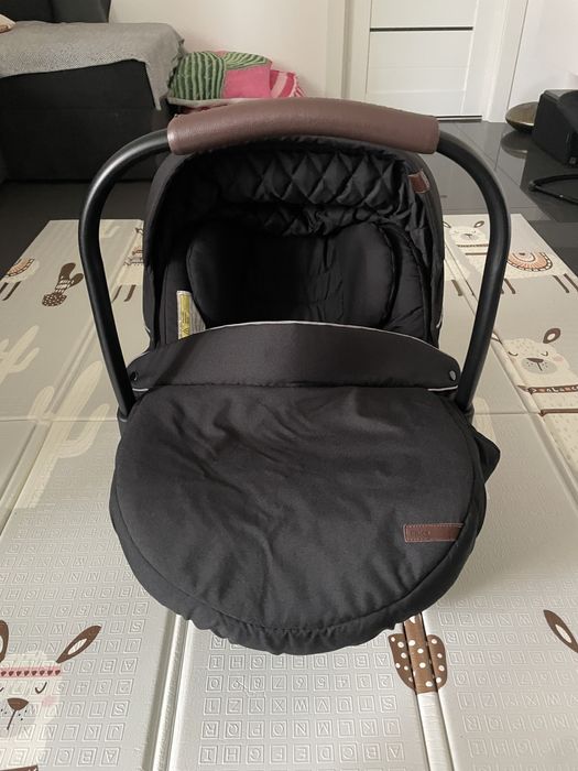 Авторкісло / автолюлька Carrelo epica