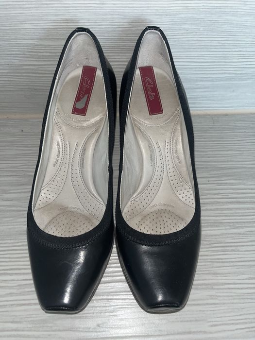 Buty na obcasie damskie Clarks 38