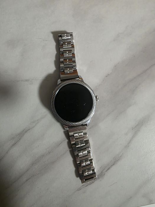 Zegarek smartwatch bez ładowarki - na części