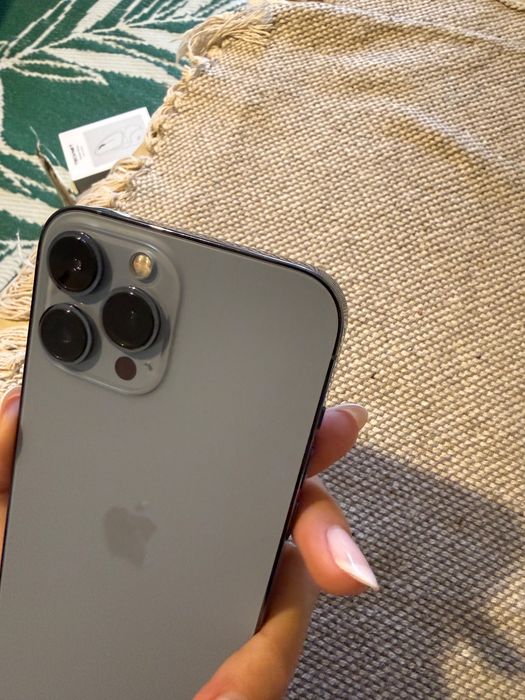 iPhone 13 Pro Max azul