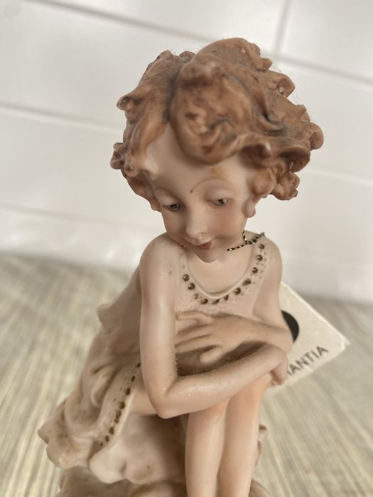 Escultura em porcelana vintage "Lindo Patinho"