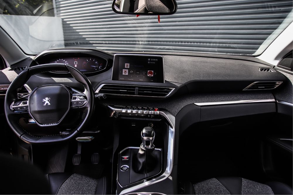Peugeot 3008 Allure - NACIONAL 34.000kms