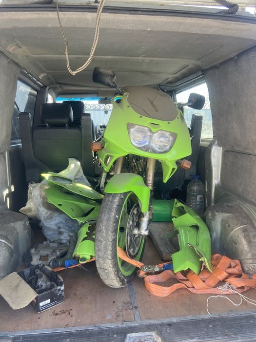 Kawasaki zxr 250 є все