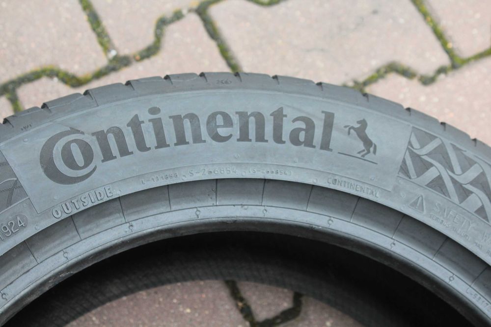 215 55 R17 Continental Premium Contact 7