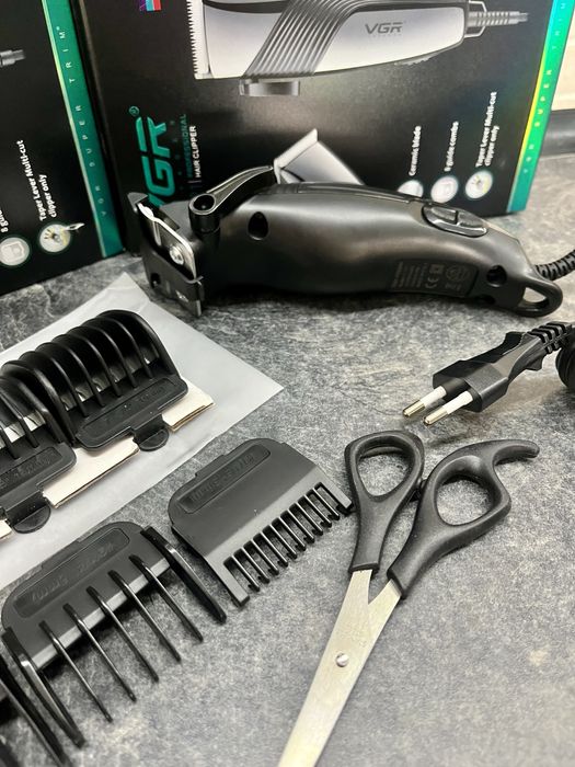Машинка для стрижки професійна / Для стрижки волос профессиональная