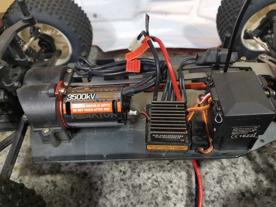 RC машинка Helion Dominus 10TR Brushless 1/10 безколекторна траггі