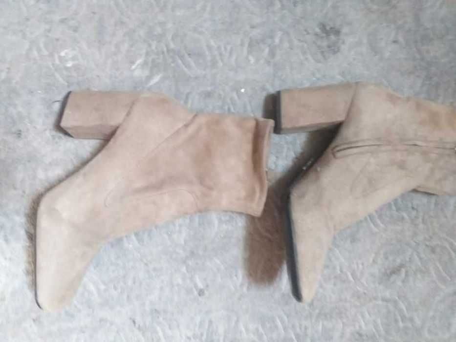 Śliczne buty skora naturalna r.38 prada oryginal