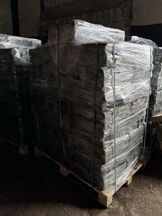 Brykiet torfowy . Ekologiczny tani opal .