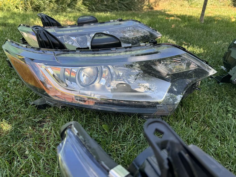 Фара Mitsubishi Outlander 3 USA