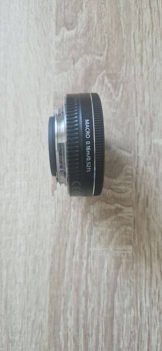 Canon EF-S 24mm f/2.8 STM — Objetiva Prime