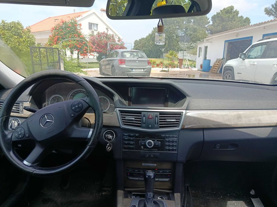 Mercedes-Benz E 220 — fotografia 5