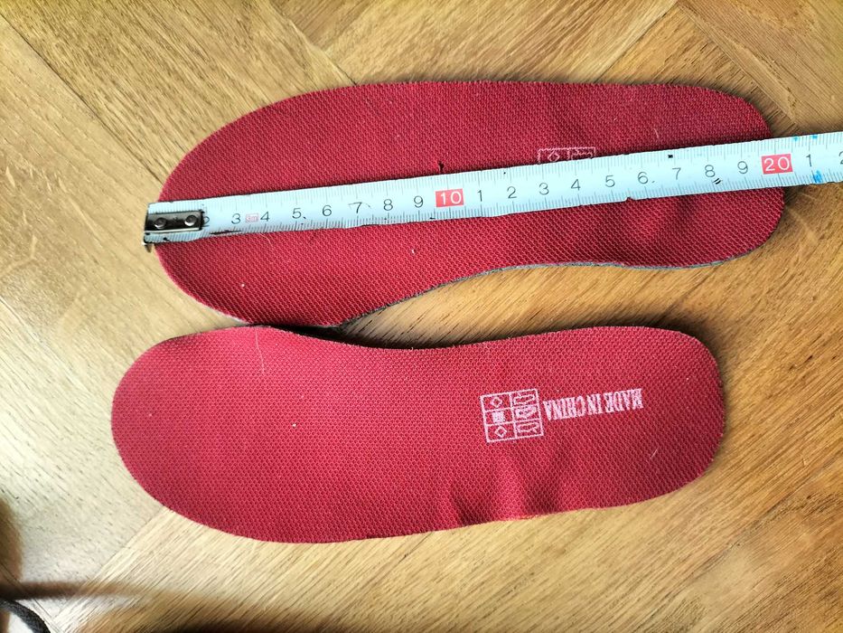 Buty do piłki nożnej 32