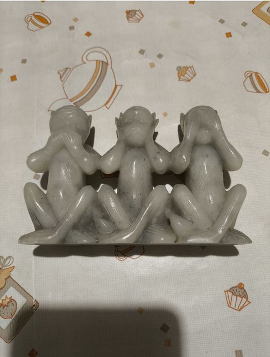 Escultura artesanal asiática em Pedra-Sabão