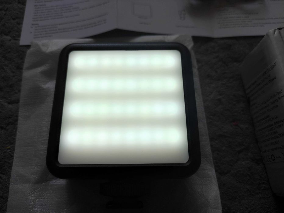 LED светильник Minifocus на аккумуляторе (накамерный)