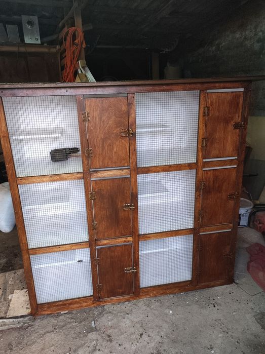 Regał do parowania gołębi.