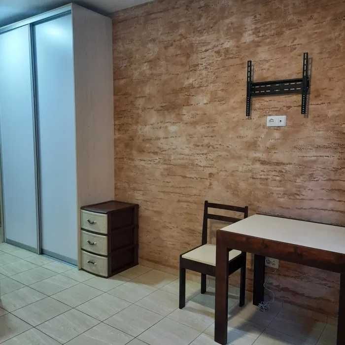 D1C Сдам 1 комнатную квартиру студию, Холодногорский р-н