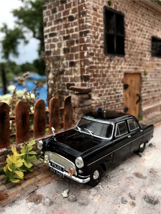 Prospekt-FORD CONSUL II-auta,model,wozy policyjne,kolekcja