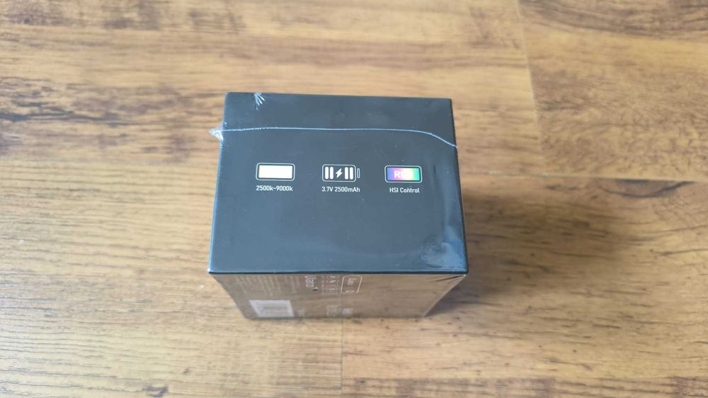 Ulanzi VL49 RGB Pro magnetyczna lampa LED LT001
