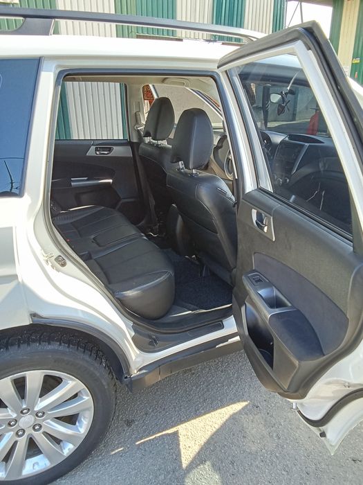 Продам Subaru Forester 2.0 2011