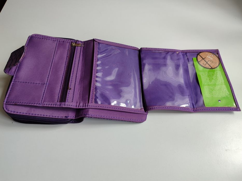 Продам кошелек кожаный