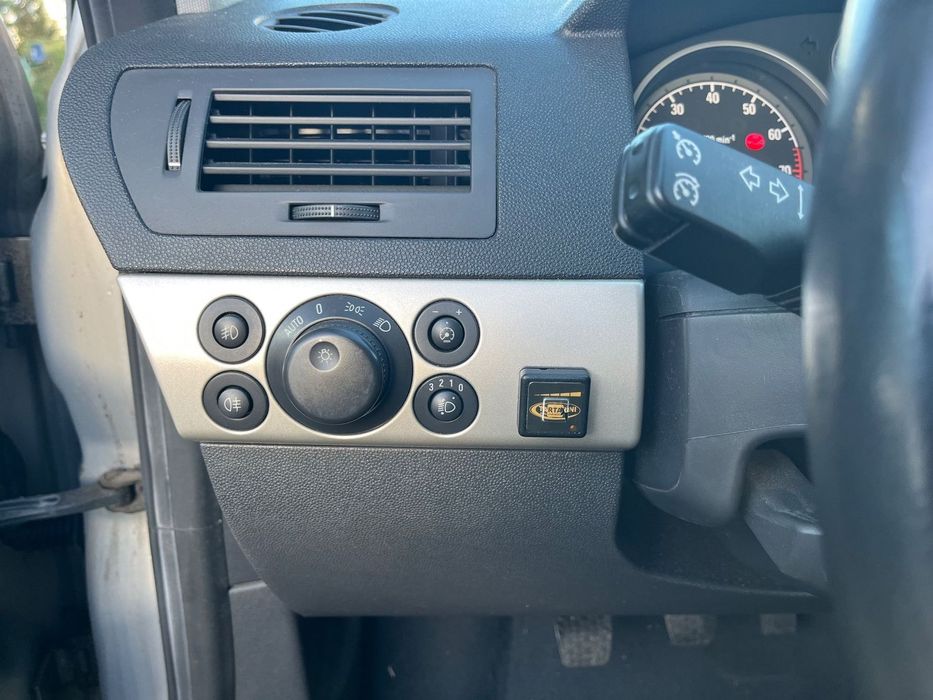 Opel Astra Opel Astra 1.6 144000KM LPG Czujniki Klima Książka Serwisowa