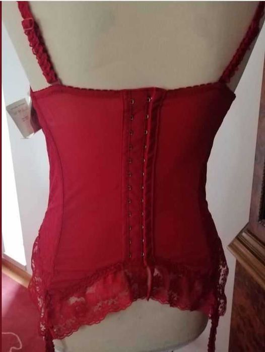 Body corpete VALISERE Novo 38 bom desconto