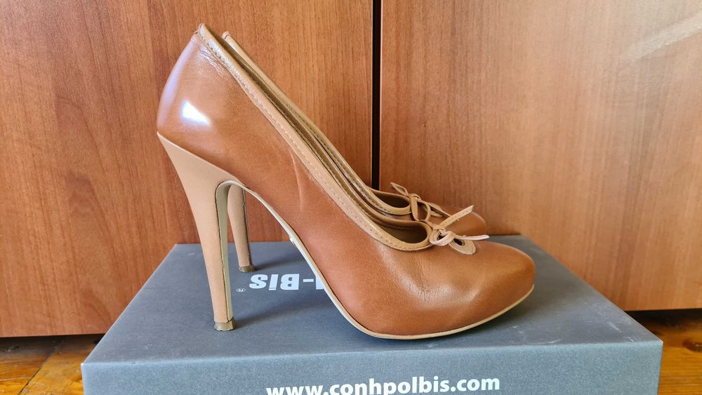 Buty na obcasie - Conhpol Bis