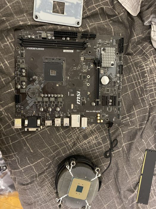 Материнка b450m pro-m2 max+ процесор AMD RYZEN 5 2600