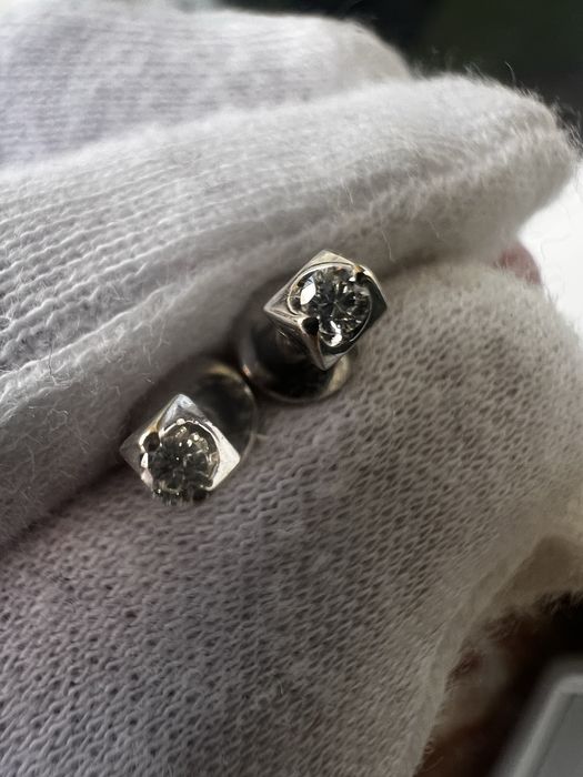 Пусеты с бриллиантами