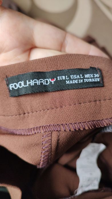 Костюм трендового коричневого кольору