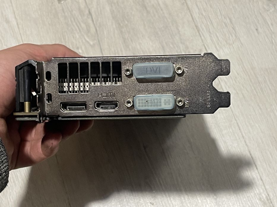 Sapphire R9 380X 4GB NITRO в чудовому стані