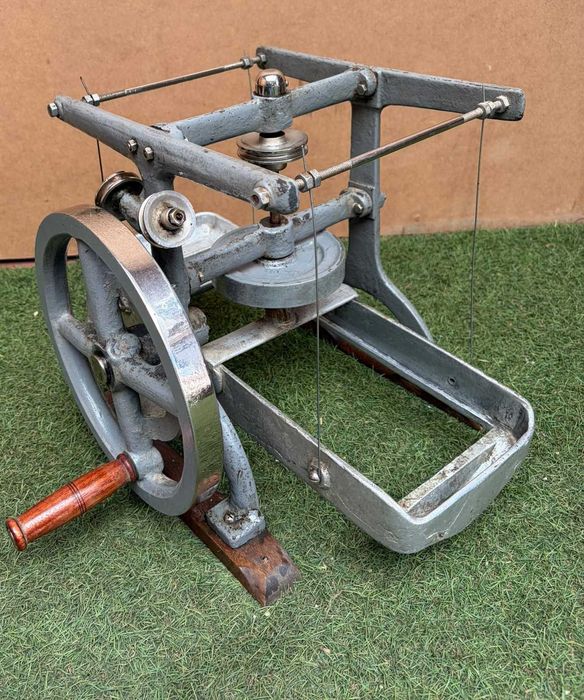 Engenho manual antigo