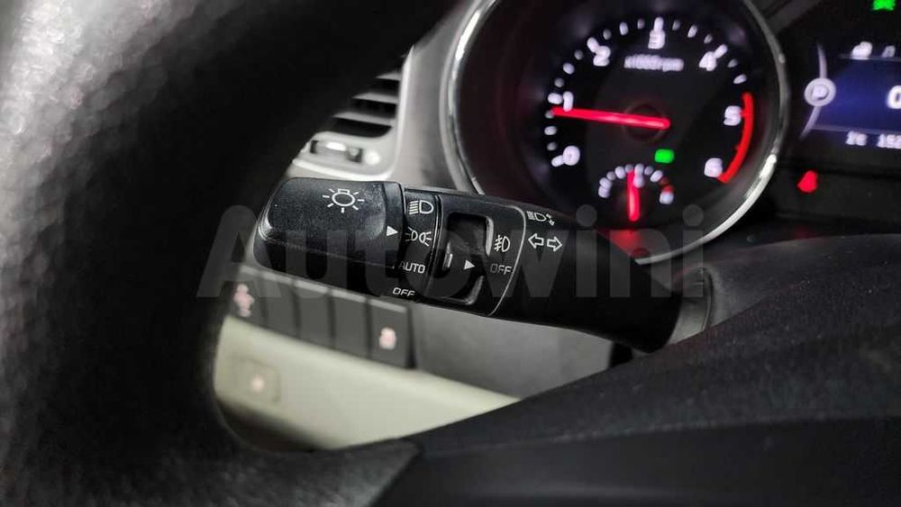 Дизельна Kia Carnival / 2018року