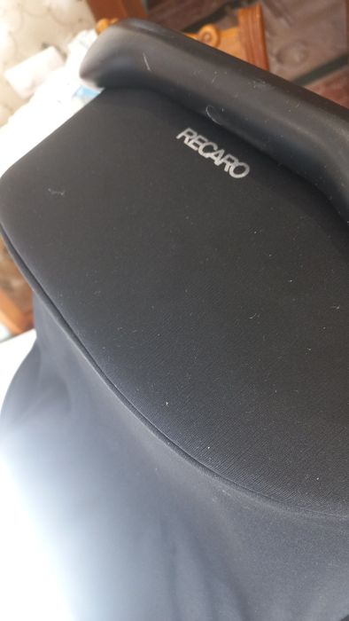 Дитяче автокрісло Recaro фірма