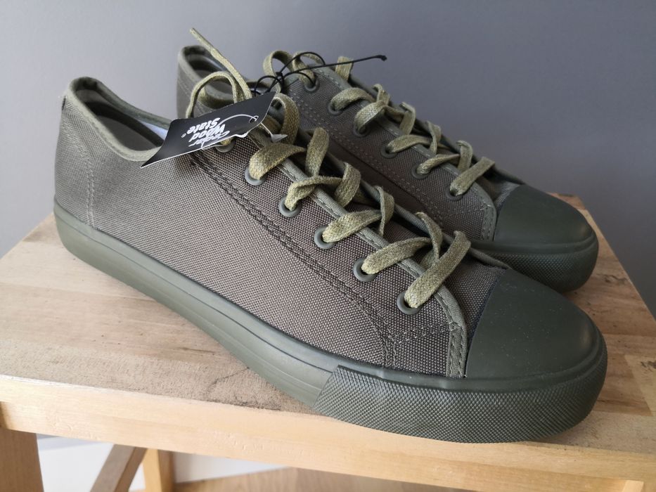 Tenisówki 44 / 28,5 trampki khaki zielone.