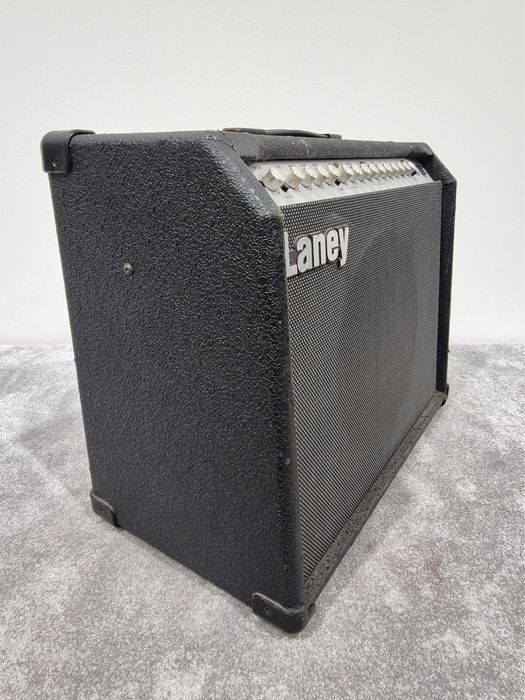 Amplificador Laney TF300 Tube Fusion 120W