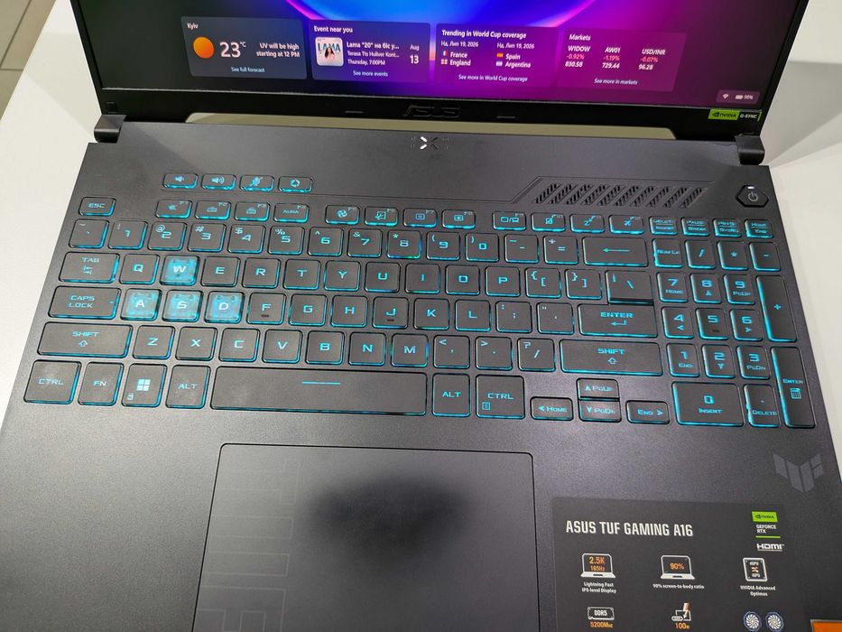 ASUS TUF Gaming A16 16"/ AMD Ryzen 9 7940HX/ 2.5k 165Hz/ RTX 4070 8GB/  24GB/ 256GB SSD/ Windows 11