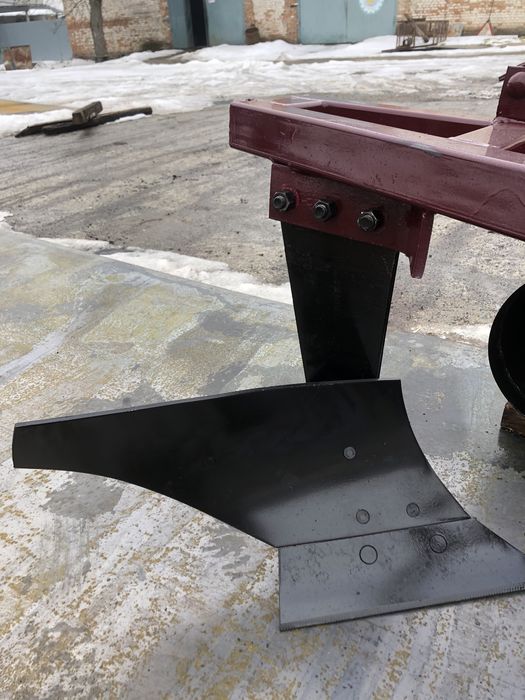 Плуг ПН 1-25ПРР(Кам’янець-Под.завод плугів і культ.)