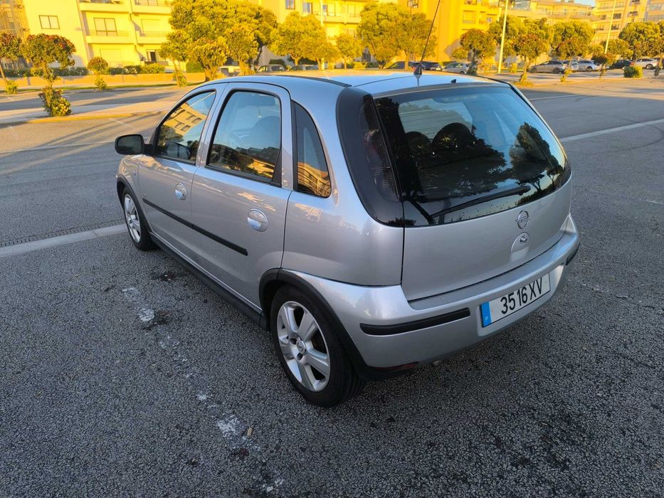 Vendo Opel Corsa 1.3 CDTI — photo 2