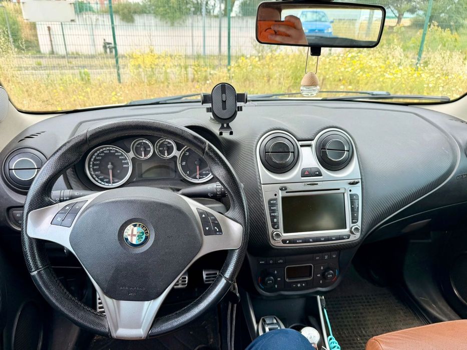 Carro - Alfa Romeo Mito