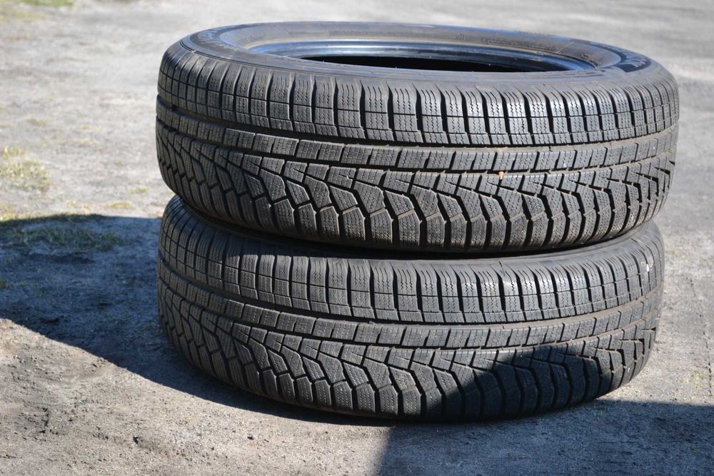 Opony 215/65/17 Hankook 2szt Zimowe