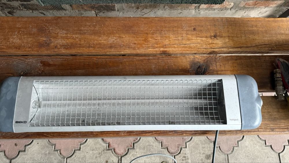 Обогреватель по типу UFO 2000