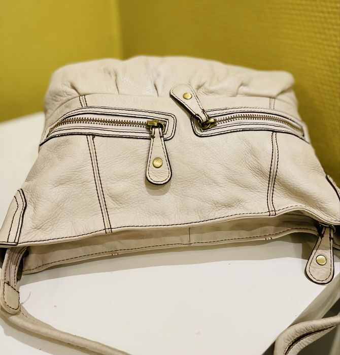 Продам две светлыз сумки на лето