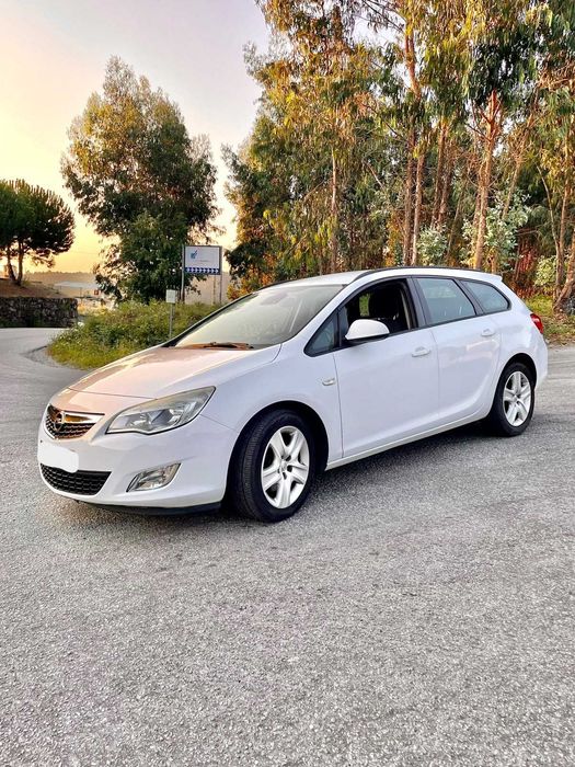 Opel Astra J Carrinha 1.7 CDTI 110CV 2011