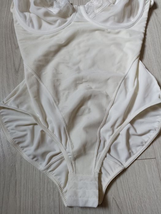 Нове боді  ф. Jolinesse. Р. 50-52. 90 D, DD