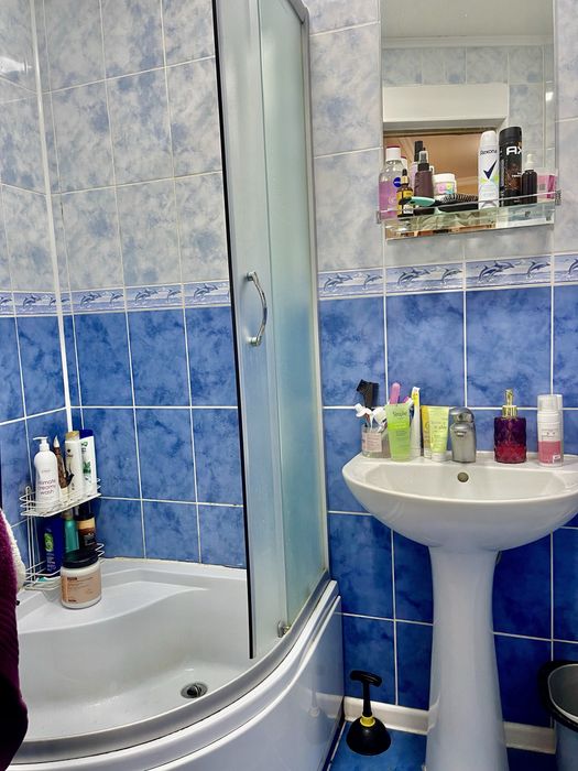 Продаж квартири в районі ринку ГИД