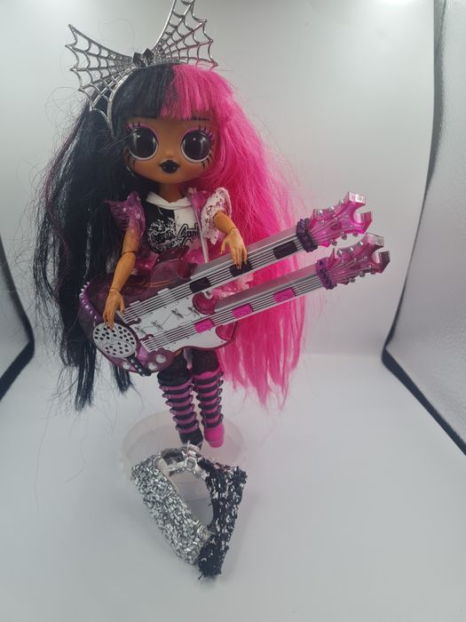 L,O,L, Surprise! OMG Remix Rock METAL CHICK Fashion Doll
